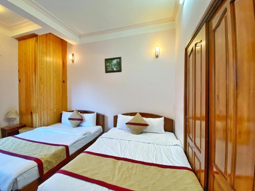 Gold Night Hotel Da Lat Exterior photo